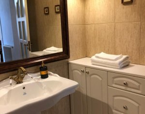 Apartment 3 rooms for rent in Cluj-napoca, zone Centru