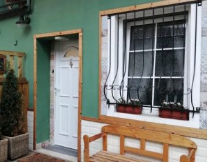 Apartament 3 camere, la casa, zona centrala!
