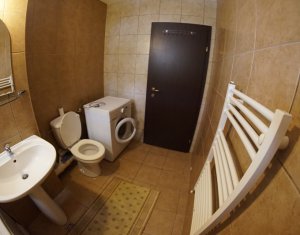 Inchiriere apartament 2 camere, decomandat, cu loc de parcare, central 