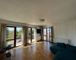 Apartament de 2 camere, modern, cu parcare zona centrala!