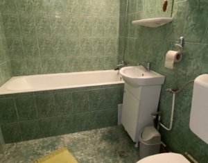 Apartament 4 camere, decomandat, situat in zona Gheorghe Dima!