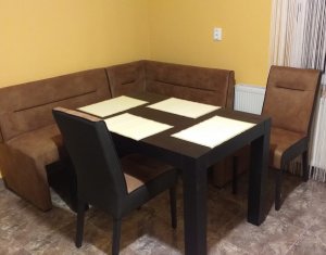 Apartament la casa individuala de inchiriat
