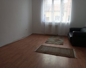 De inchiriat apartament de 2 camere Piata Mihai Viteazu