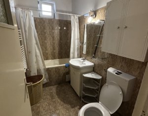 Apartament 2 camere, semidecomandat, zona Piata Abator