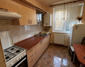 Apartament 2 camere, semidecomandat, zona Piata Abator