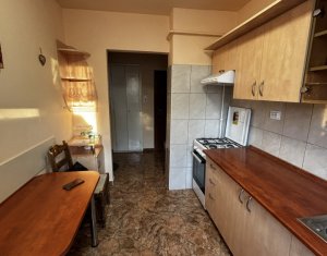 Apartament 2 camere, semidecomandat, zona Piata Abator