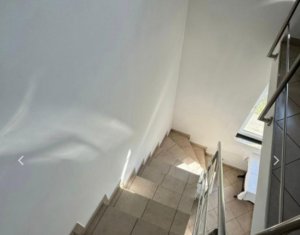 Apartment 3 rooms for rent in Floresti