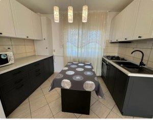 Apartment 3 rooms for rent in Floresti