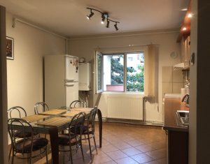 Inchiriere apartament 3 camere decomandate, Marasti, zona FSPAC