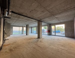 Spatiu comercial de inchiriat, 148mp, compartimentare open-space, zona Manastur