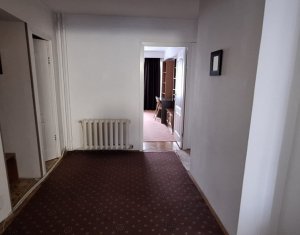 Appartement 3 chambres à louer dans Cluj-napoca, zone Centru