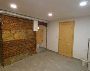 OPORTUNITATE INVESTITIE!     Spatiu comercial la subsol in zona centrală