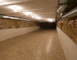 OPORTUNITATE INVESTITIE!     Spatiu comercial la subsol in zona centrală