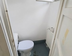 Casa si depozit de  inchiriat in Gruia