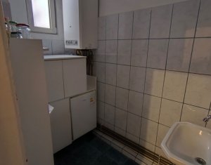 Casa si depozit de  inchiriat in Gruia
