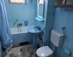 Apartament de 3 camere, confort sporit, finisaje clasice, Aleea Muscel !