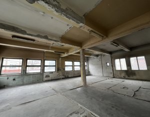 Spatiu semi-industrial 228mp in Clujana - piata 1 Mai