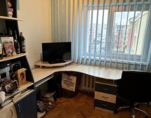 Apartament cu 3 camere, decomandat, Manastur, zona Kaufland