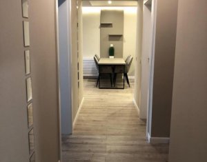 Apartament cu 3 camere, 70 mp, centru, zona liceului Nicolae Balcescu