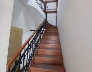 Casa de inchiriat, 450 mp, teren 1250 mp