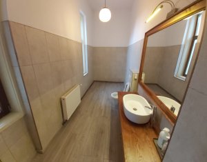 Casa de inchiriat, 450 mp, teren 1250 mp