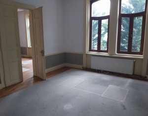 Casa de inchiriat, 450 mp, teren 1250 mp
