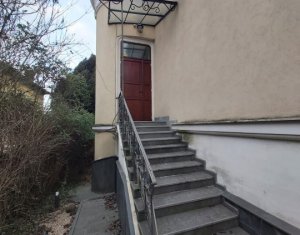 Casa de inchiriat, 450 mp, teren 1250 mp