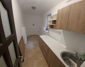 Casa de inchiriat, 450 mp, teren 1250 mp
