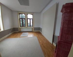 Casa de inchiriat, 450 mp, teren 1250 mp