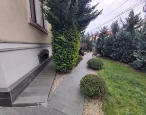Casa de inchiriat, 450 mp, teren 1250 mp