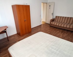 Inchiriere apartament o camera 42 mp, pe Calea Turzii