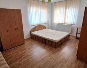 Inchiriere apartament o camera 42 mp, pe Calea Turzii