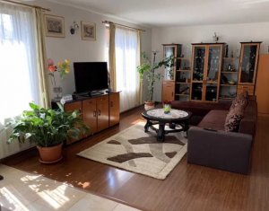 Casa individuala de inchiriat, 4 camere, Iris 