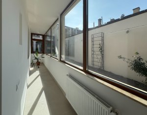 Spatiu de birou, locatie ultracentrala, bd. 21 Decembrie 1989