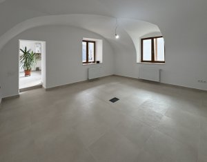 Spatiu de birou, locatie ultracentrala, bd. 21 Decembrie 1989