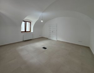 Spatiu de birou, locatie ultracentrala, bd. 21 Decembrie 1989