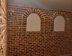 Apartament spatios de inchiriat, 3 camere, 2 bai, decomandat, Zorilor