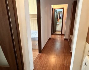 Apartament spatios de inchiriat, 4 camere, 2 bai, loc de parcare, Zona Marasti