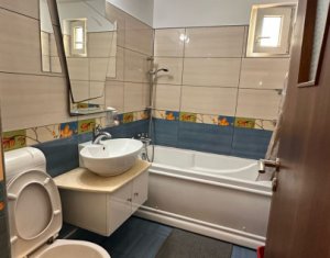Apartament spatios de inchiriat, 4 camere, 2 bai, loc de parcare, Zona Marasti