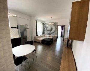Apartament cu 3 camere in Centru