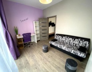 Apartament cu 3 camere in Centru