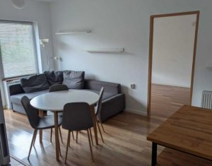 Apartament cu 3 Camere de Inchiriat in Floresti 