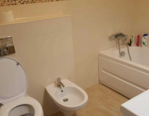 Apartament de inchiriat cu 3 camere, Zona centrala