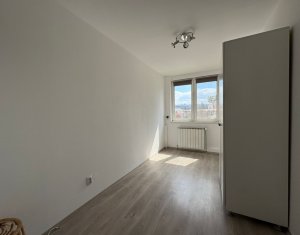 Apartament luminos, 4 camere, zona strazii Eremia Grigorescu