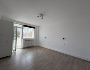 Apartament luminos, 4 camere, zona strazii Eremia Grigorescu
