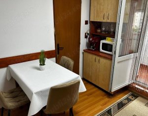 Apartament de inchiriat, 3 camere, decomandat, Zona Dorobanilor,Marasti