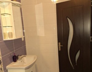 Apartament de inchiriat, 3 camere, parcare inclusa, Zona Sub Cetate