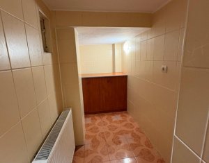 Spatiu comercial cu acces din strada, zona Piata Mihai Viteazu, finisat