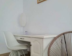 Apartament cu 2 camere de inchiriat, finisat modern, Zona centrala 