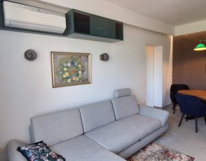 Inchiriere 3 camere superfinisat, centru, zona Hotel Napoca